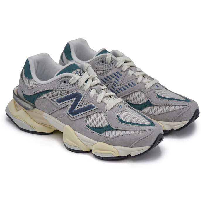 Sneakers Donna New Balance 9060HSM Grigio Dall'Estetica Futurista