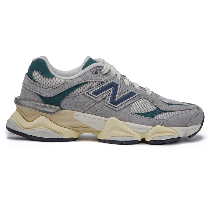 Sneakers Donna New Balance 9060HSM Grigio Dall'Estetica Futurista