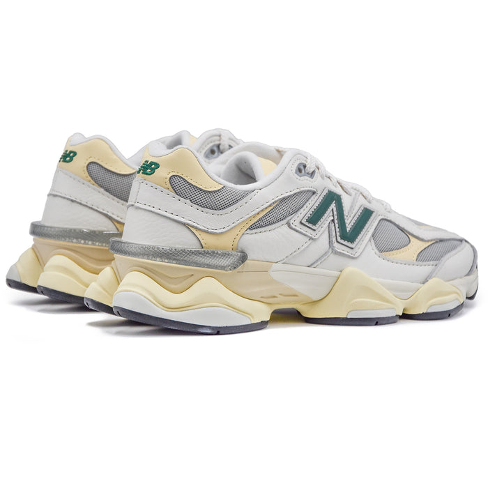 Sneakers New Balance 9060ESE Linee Ondulate Morbide Bianco Verde