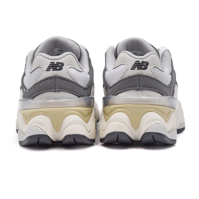 Sneakers New Balance Bambino PC9060 Grigio Dispositivo Traslucido