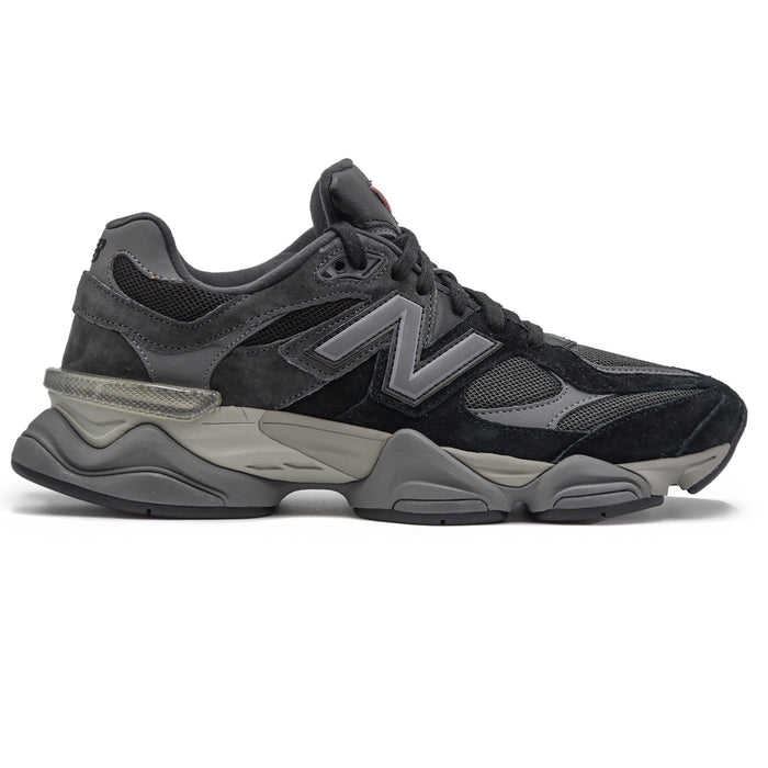 New Balance 9060BLK Sneakers Uomo Nero Gioco Di Sovrapposizioni