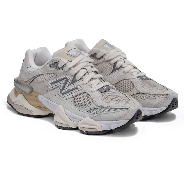 New Balance Sneakers Donna 9060WHT Bianco Estetica Dell’Era Y2K