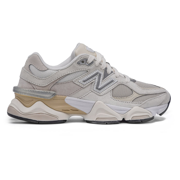 New Balance Sneakers Donna 9060WHT Bianco Estetica Dell’Era Y2K